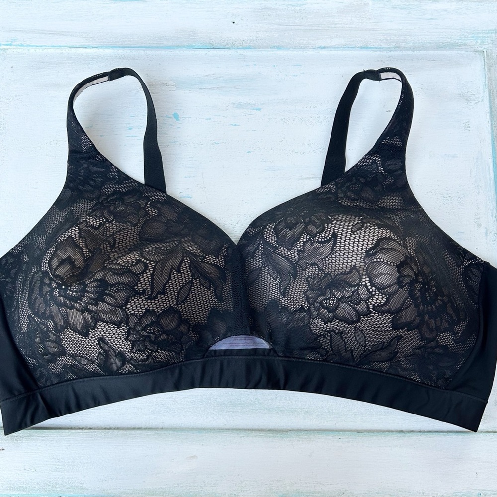 Cacique Wireless Lightly Lined Black Lace Bra Size 48D